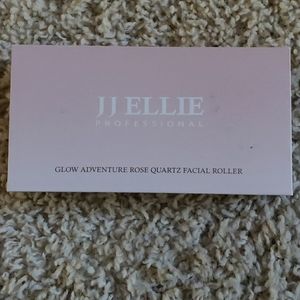 JJ Ellie Rose Quartz Facial Roller
